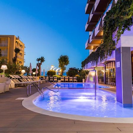 Hotel Alexander Габічче-Маре Екстер'єр фото